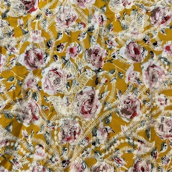 Solitaire Floral Embroidered Top - Picture 4 of 6